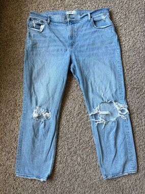 Abercrombie & Fitch The 90’s Straight High Rise Jeans